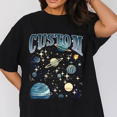 Camiseta Pet no Espaço | Personalize com Nome e Fotos
