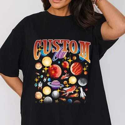 Camiseta Pet no Espaço | Personalize com Nome e Fotos