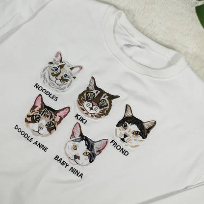 Camiseta e Moletom Personalizado com Ilustrações dos Seus Pets | Nome e Carinha Bordados com Amor
