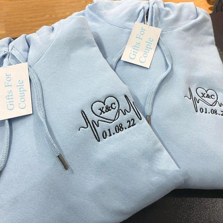 Camisa Personalizado com a data de aniversário com batimento cardíaco, data e inicial