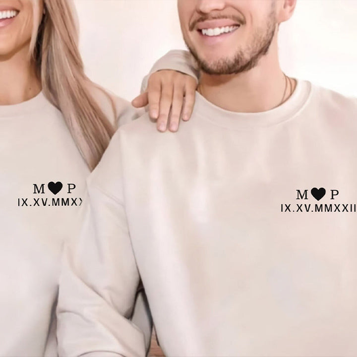 Suéter Personalizado com Iniciais e Numerais Romanos