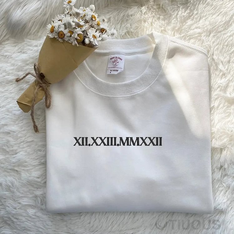 Camisa Personalizado com Iniciais e Numerais Romanos