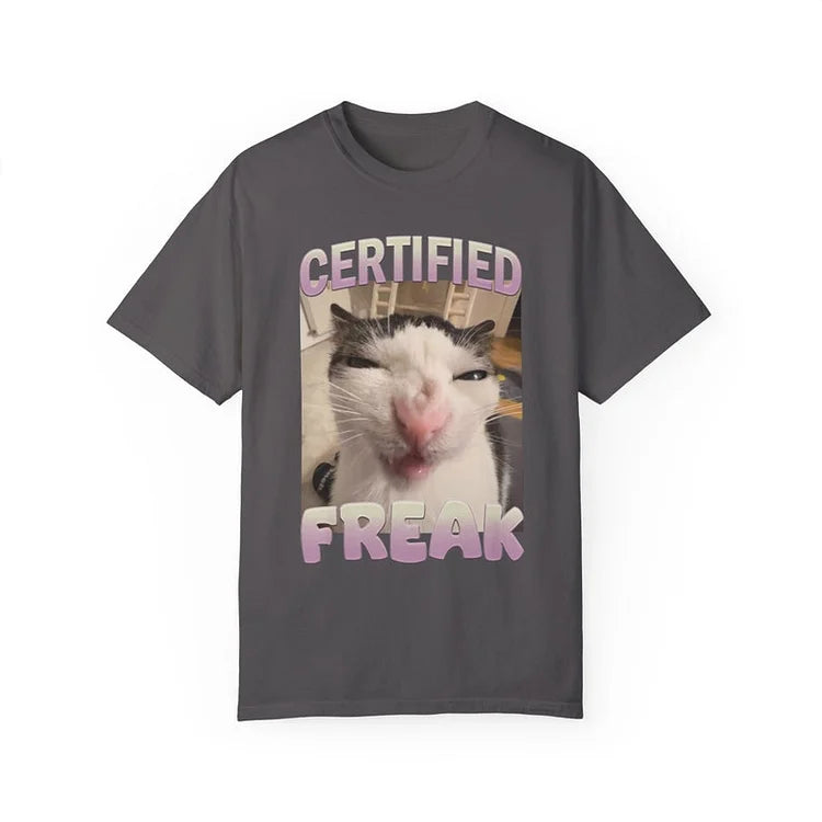 Camiseta Vintage Personalizada com Certificado Freak Cat | Camiseta Engraçada com Humor para Animais de Estimação