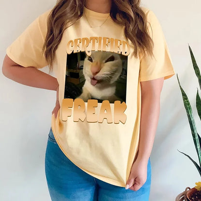 Camiseta Vintage Personalizada com Certificado Freak Cat | Camiseta Engraçada com Humor para Animais de Estimação