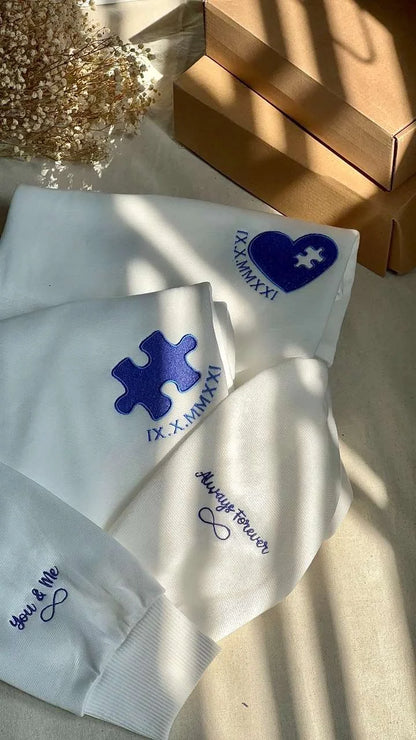 Camiseta e Moletom com Coração Personalizado | Quebra-Cabeça com Algarismos Romanos Bordados Combinando de Casal