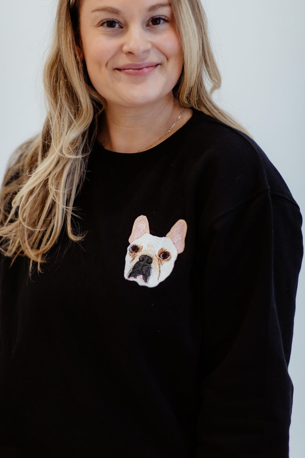 Moletom Minimalista com Carinha do seu Cachorro | Bordado Personalizado